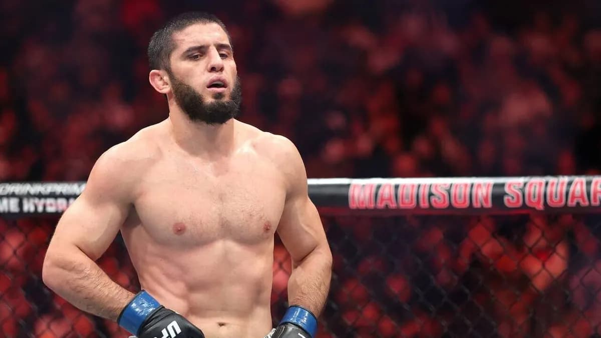 Islam Makhachev : Les Émotions de Deux Titres