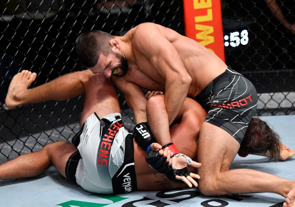 Gamrot terrassé en 4 min 12 s par Salkilld : Le choc qui brise son invincibilité en UFC
