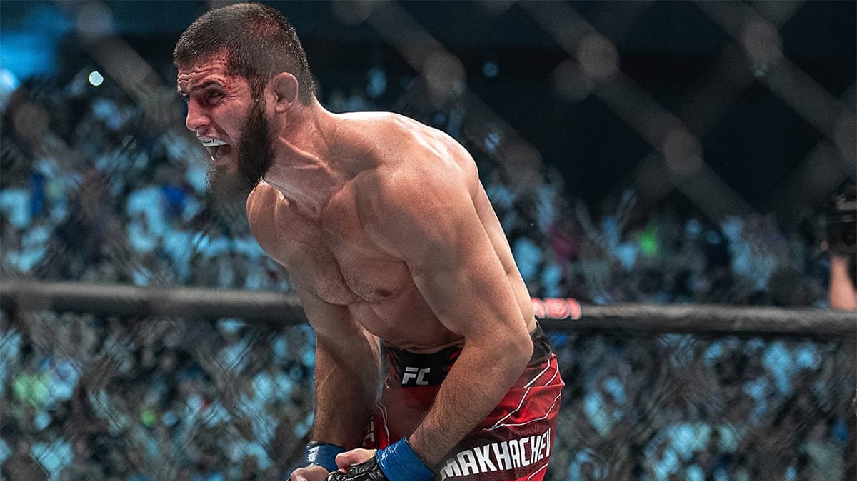 Makhachev domine à Philadelphie : 17 victoires en UFC, un record historique