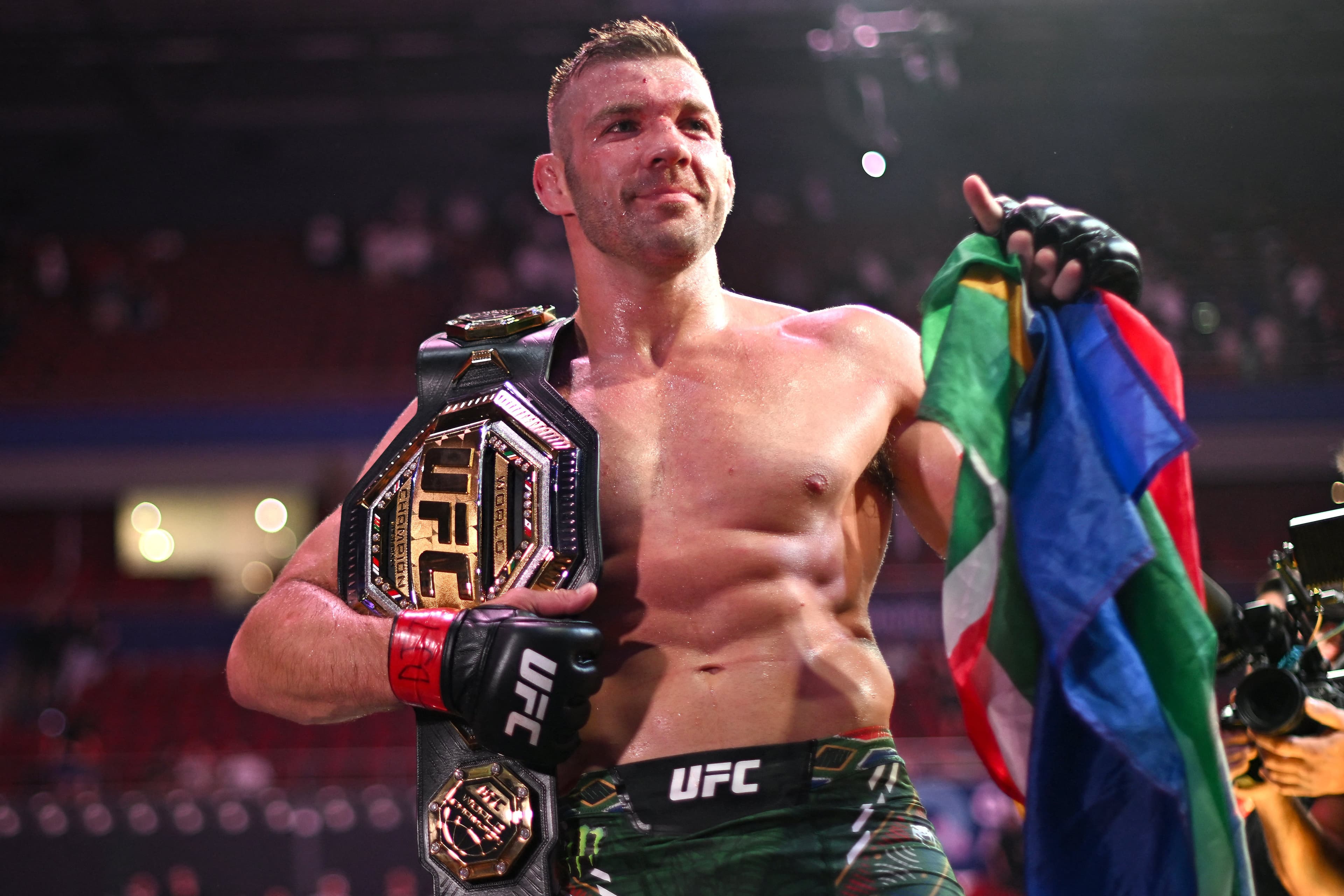 Rodrigues vs Du Plessis : Le duel titanesque qui pourrait tout bouleverser à l'UFC !