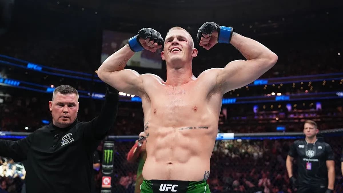 Le champion des poids mi-moyens de l'UFC entame un camp d'entraînement intensif en Russie avant un possible choc contre Ian Garry à Philadelphie.