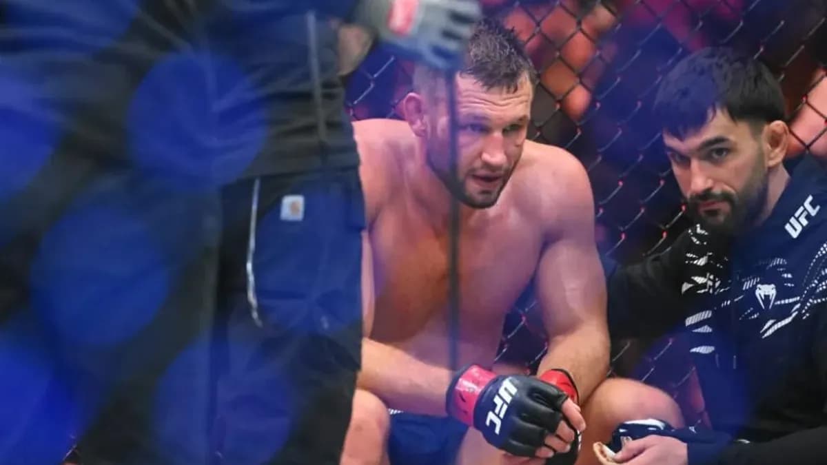 Daniel Cormier sous le choc : "Brendan Allen a écrasé Reinier de Ridder comme jamais vu à l'UFC Vancouver !"