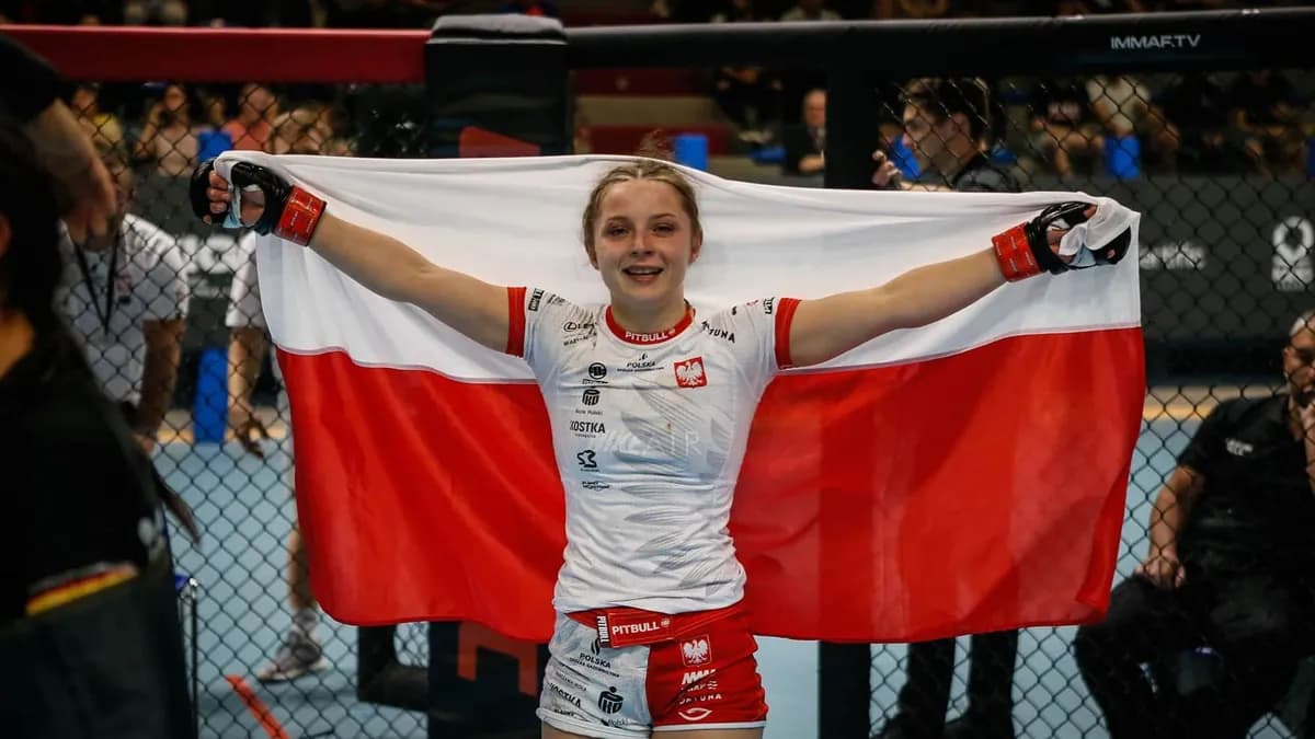 Magdalena Czaban, la combattante polonaise invaincue, s'impose comme la nouvelle star du MMA féminin grâce à son ascension fulgurante chez ONE Championship. Magdalena Czaban, la combattante polonaise invaincue, s'impose comme la nouvelle star du MMA féminin grâce à son ascension fulgurante chez ONE Championship.