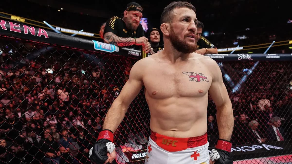 Après des mois de frustration, le légendaire Frankie Edgar relance sa carrière en affrontant Dvalishvili dans un combat improvisé