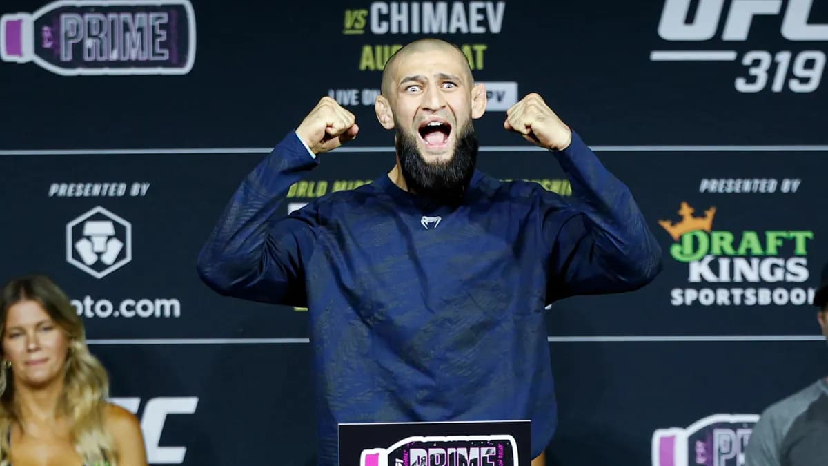 Un duel à suspense entre un challenger en quête de rédemption et un invaincu assoiffé de records Un duel à suspense entre un challenger en quête de rédemption et un invaincu assoiffé de records