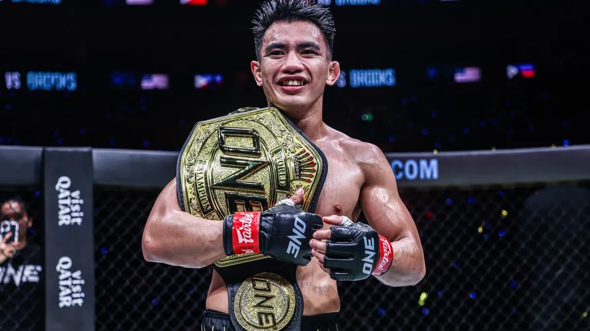 Bangkok s’apprête à vibrer pour un choc en poids pailles : Miura et Souza s’affrontent pour un titre mondial à ONE Fight Night 45 Bangkok s’apprête à vibrer pour un choc en poids pailles : Miura et Souza s’affrontent pour un titre mondial à ONE Fight Night 45