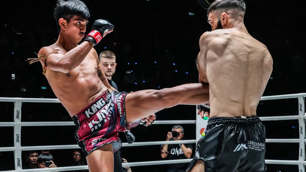 ONE Friday Fights 130 : Nontachai Bat Sen, Sonrak Élimine Yamin – Un Spectacle de Rédemption et de Technique à Bangkok