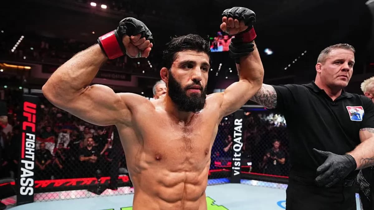 Comment un pari audacieux a rapporté 5,7 millions de dollars à Tsarukyan grâce à l'exploit de Gaethje Comment un pari audacieux a rapporté 5,7 millions de dollars à Tsarukyan grâce à l'exploit de Gaethje