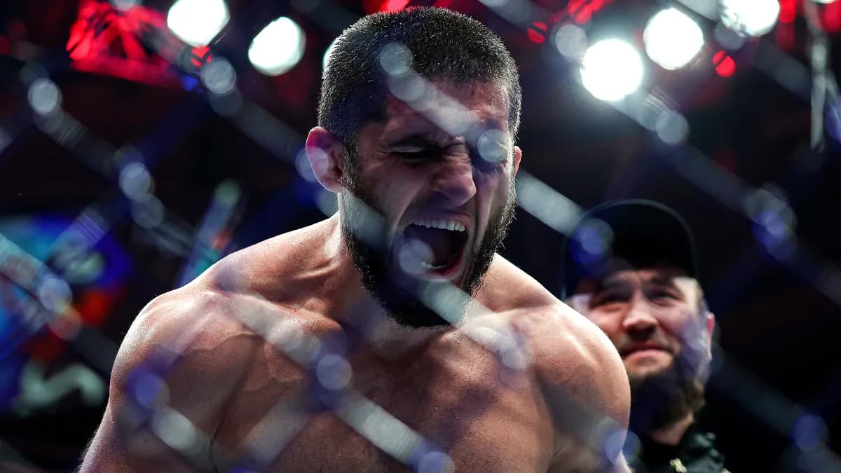 Makhachev vs. Machado Garry : un duel explosif pour le titre des mi-moyens à l'UFC 330