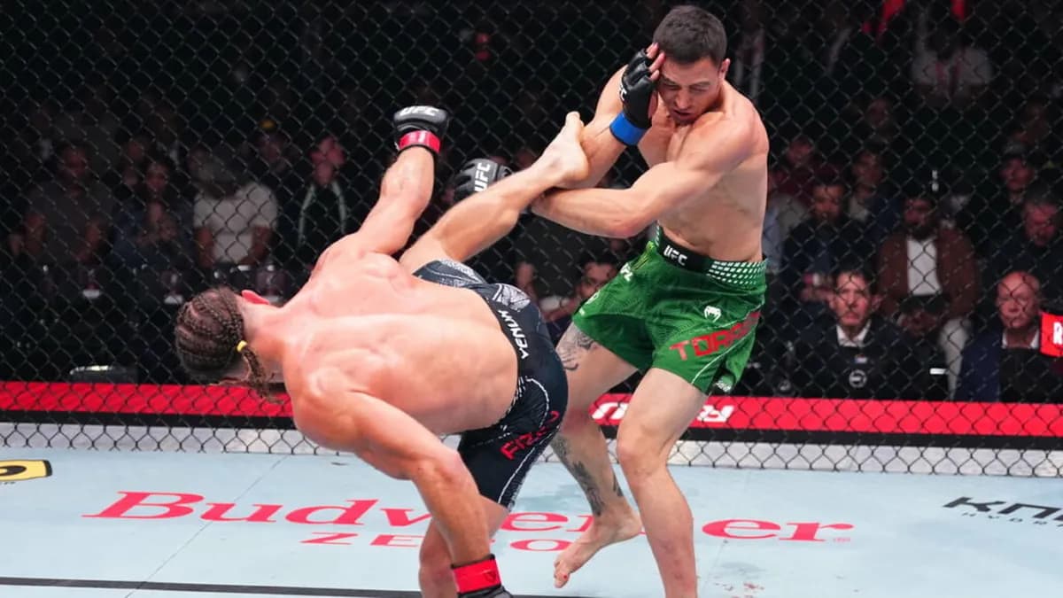 Le PFL 2024 offre un spectacle mémorable avec un coup de pied tournant décisif de BakouFiziev