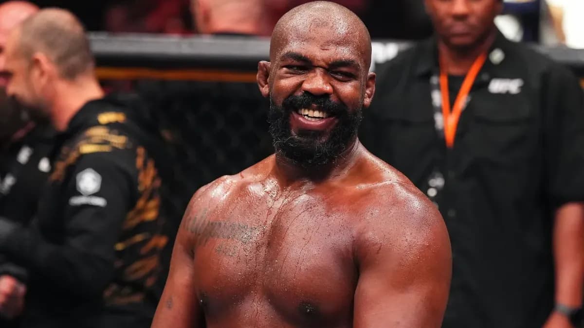 Le champion Jon Jones dément toute provocation envers Alex Pereira après l’affrontement explosif au Brésil