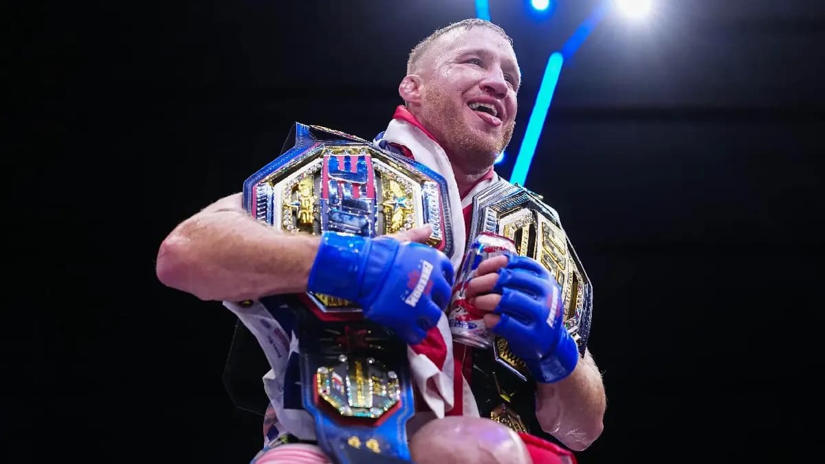 Un combat inédit pour le champion des poids légers pourrait redéfinir sa carrière. Un combat inédit pour le champion des poids légers pourrait redéfinir sa carrière.