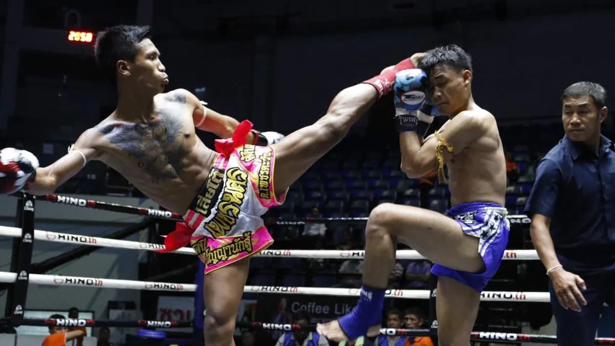 Le dernier duel mythique au Lumpinee : Benwarwar et Sor Sommai s'affrontent dans une bataille explosive Le dernier duel mythique au Lumpinee : Benwarwar et Sor Sommai s'affrontent dans une bataille explosive
