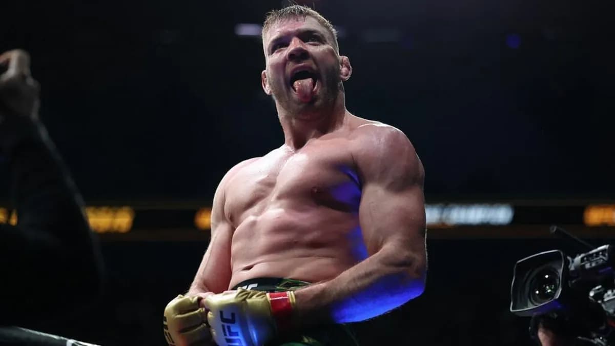 L'UFC Oklahoma City : Du Plessis écrase Usman grâce à une intelligence de combat exceptionnelle L'UFC Oklahoma City : Du Plessis écrase Usman grâce à une intelligence de combat exceptionnelle
