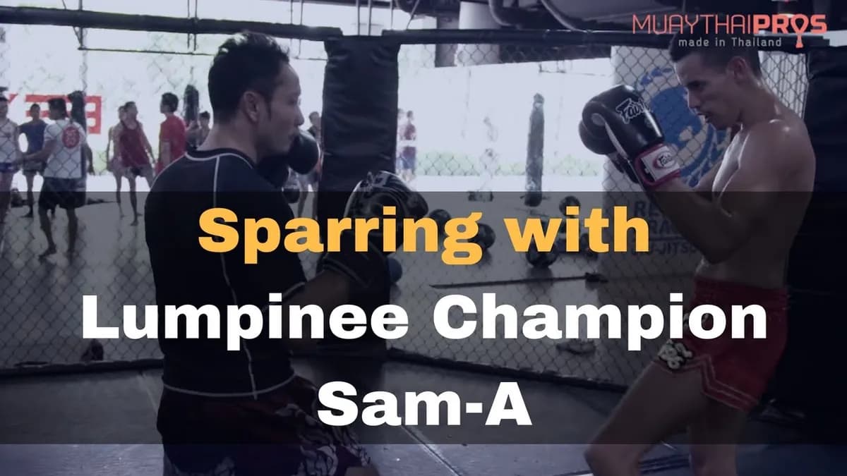 Légende vs Jeunesse : Muay Thai à Lumpinee Légende vs Jeunesse : Muay Thai à Lumpinee