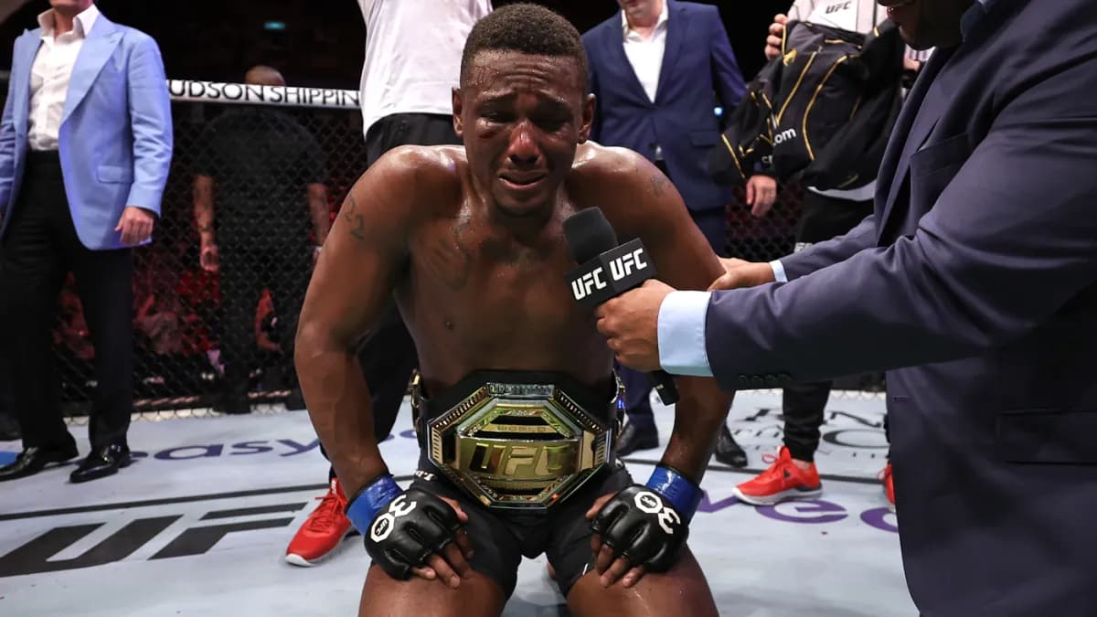 Jamahal Hill : Un An Hors des Cages après une Greffe du Genou – L’UFC Perd un Champion en Devenir