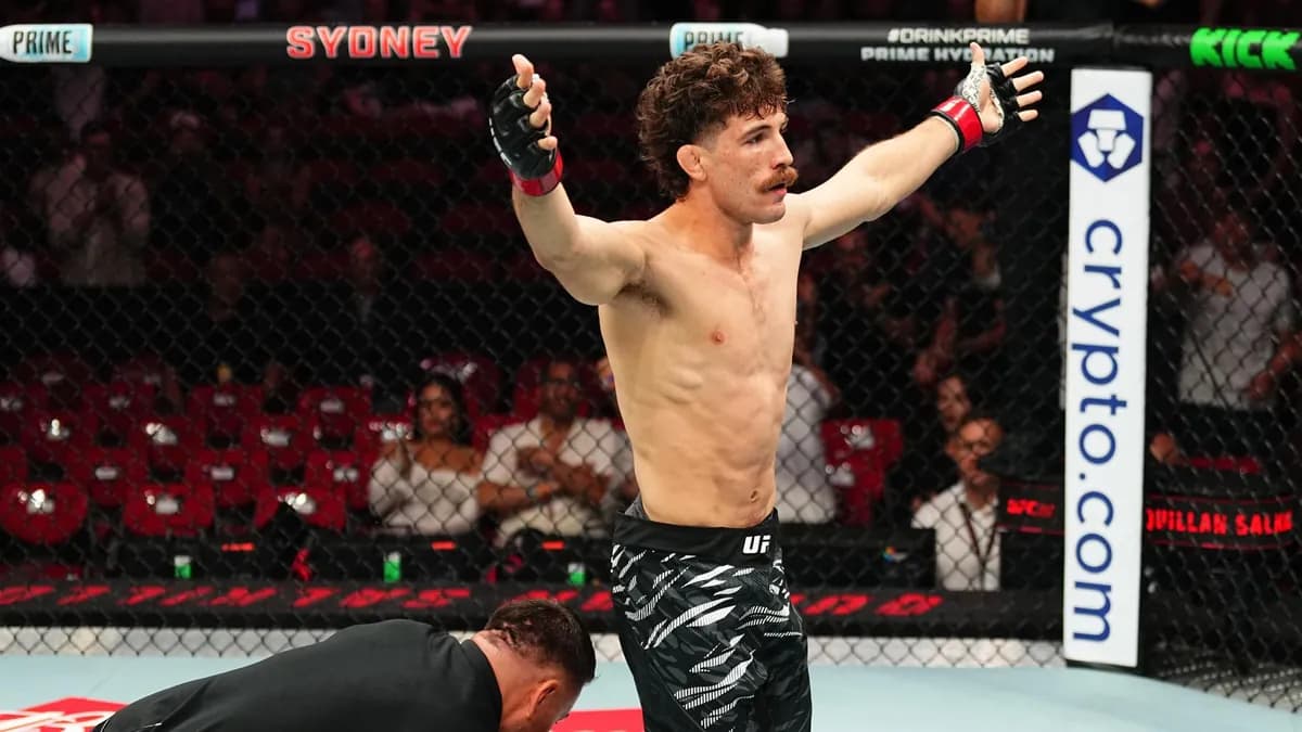 Quillan Salkilld impose sa domination en poids légers avec une victoire éclair face à Mateusz Gamrot à l'UFC Quillan Salkilld impose sa domination en poids légers avec une victoire éclair face à Mateusz Gamrot à l'UFC