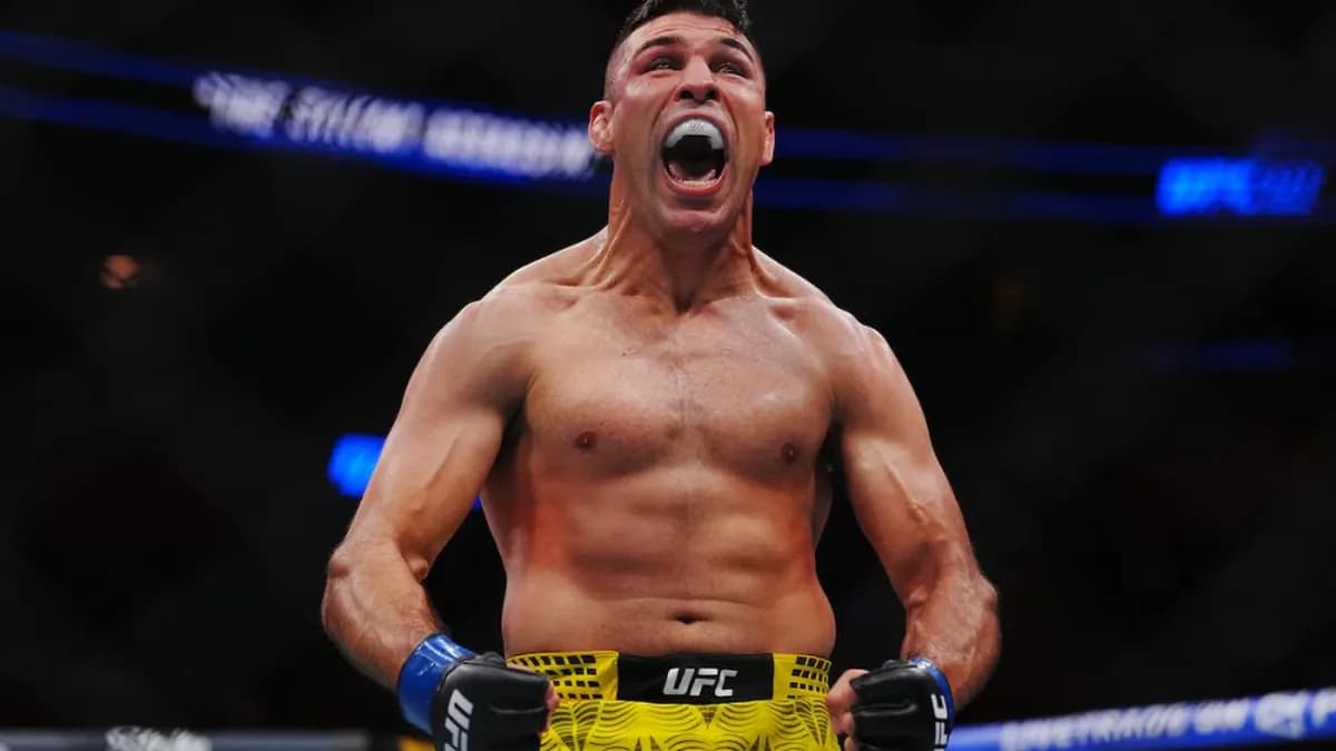 Le Brésilien Vicente Luque tente une percée chez les poids moyens (84 kg) avec le soutien de son mentor Gregory Rodrigues, alias Robocop. Le Brésilien Vicente Luque tente une percée chez les poids moyens (84 kg) avec le soutien de son mentor Gregory Rodrigues, alias Robocop.