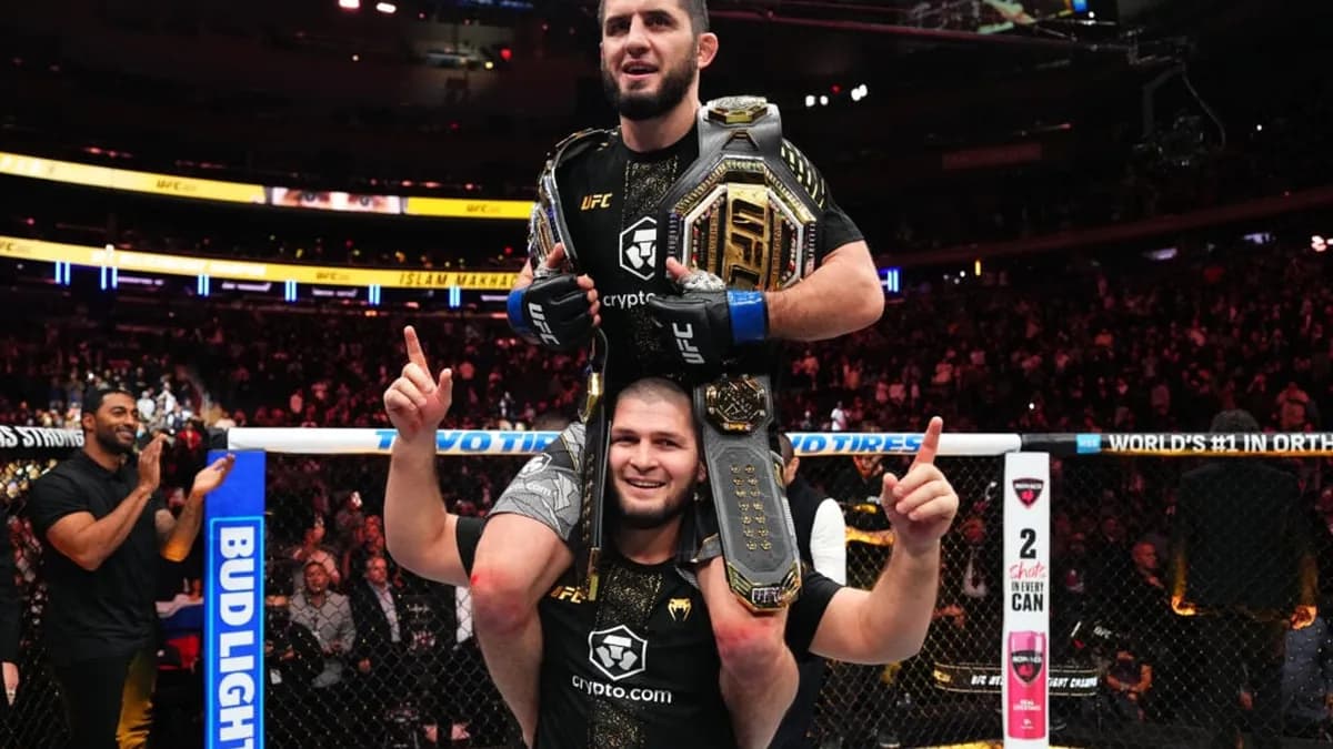 Islam Makhachev, l'héritier incontesté de Khabib Nurmagomedov, défie les records en UFC Islam Makhachev, l'héritier incontesté de Khabib Nurmagomedov, défie les records en UFC