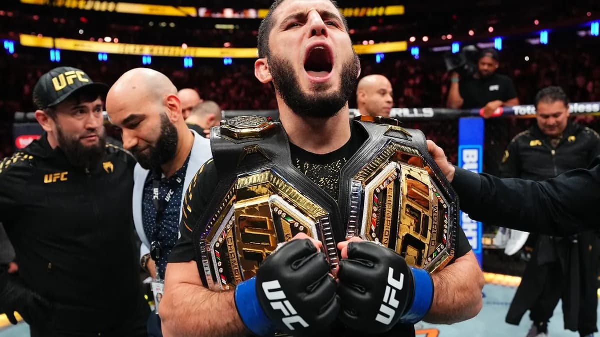 Islam Makhachev pulvérise le record d'Anderson Silva et s'approche du statut de plus grand de l'histoire de l'UFC Islam Makhachev pulvérise le record d'Anderson Silva et s'approche du statut de plus grand de l'histoire de l'UFC