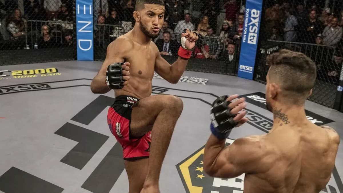 Humphrey explose les compteurs à DWCS : un étranglement en trois minutes pour un contrat UFC en poids mi-moyens Humphrey explose les compteurs à DWCS : un étranglement en trois minutes pour un contrat UFC en poids mi-moyens