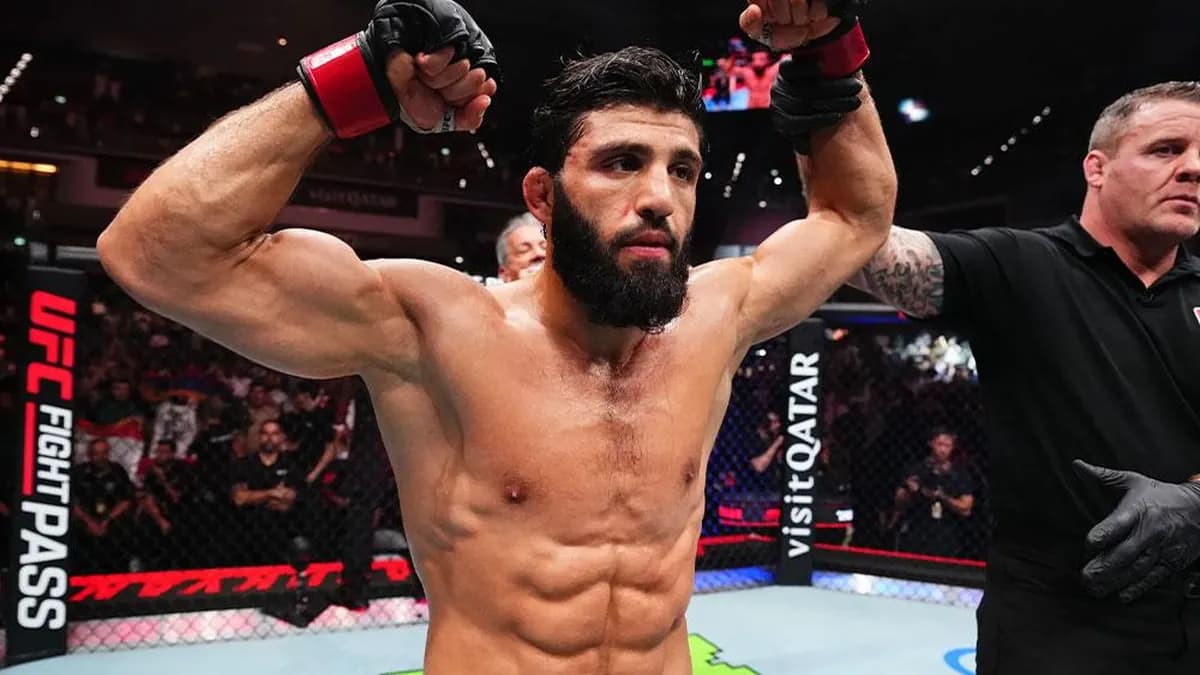 Le Brésilien Mauricio Ruffy défie Arman Tsarukyan en co-main event de l'UFC 331, un combat décisif pour le titre des poids légers et une révolution tactique en MMA Le Brésilien Mauricio Ruffy défie Arman Tsarukyan en co-main event de l'UFC 331, un combat décisif pour le titre des poids légers et une révolution tactique en MMA