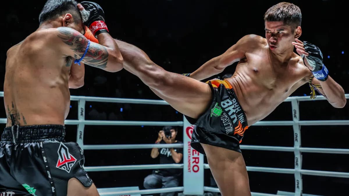 Duel explosif en poids mouches : l’unanimité couronne le retour triomphal de Brazil Duel explosif en poids mouches : l’unanimité couronne le retour triomphal de Brazil