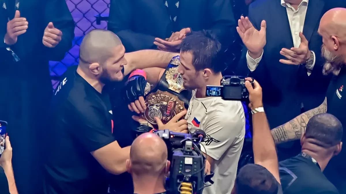L'altercation entre Usman Nurmagomedov et Yadong Song après la défaite d'Umar divise la communauté MMA L'altercation entre Usman Nurmagomedov et Yadong Song après la défaite d'Umar divise la communauté MMA