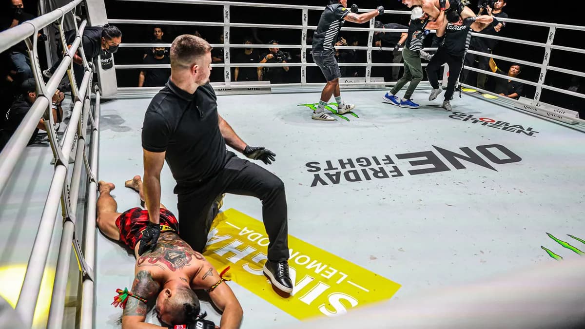Duel de titans : Ferrari Fairtex affronte Akif "King" Guluzada à Bangkok Duel de titans : Ferrari Fairtex affronte Akif "King" Guluzada à Bangkok