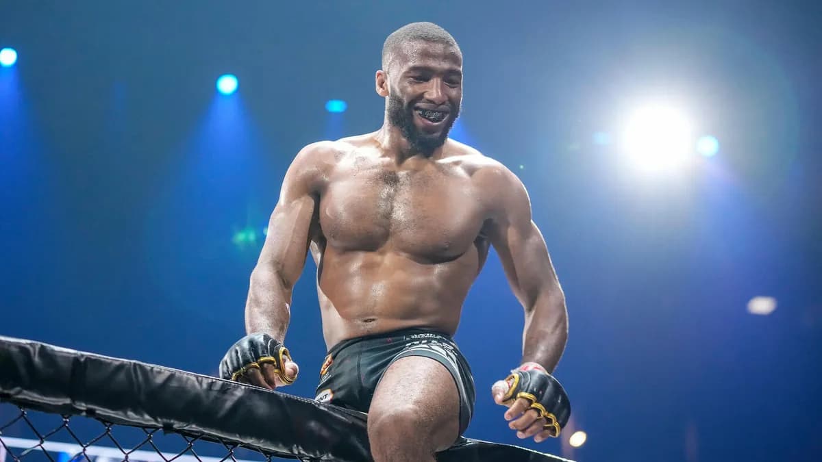 Le prodige britannique-pakistanais du Muay Thai flyweight s'impose en légende à The Inner Circle 28 Le prodige britannique-pakistanais du Muay Thai flyweight s'impose en légende à The Inner Circle 28