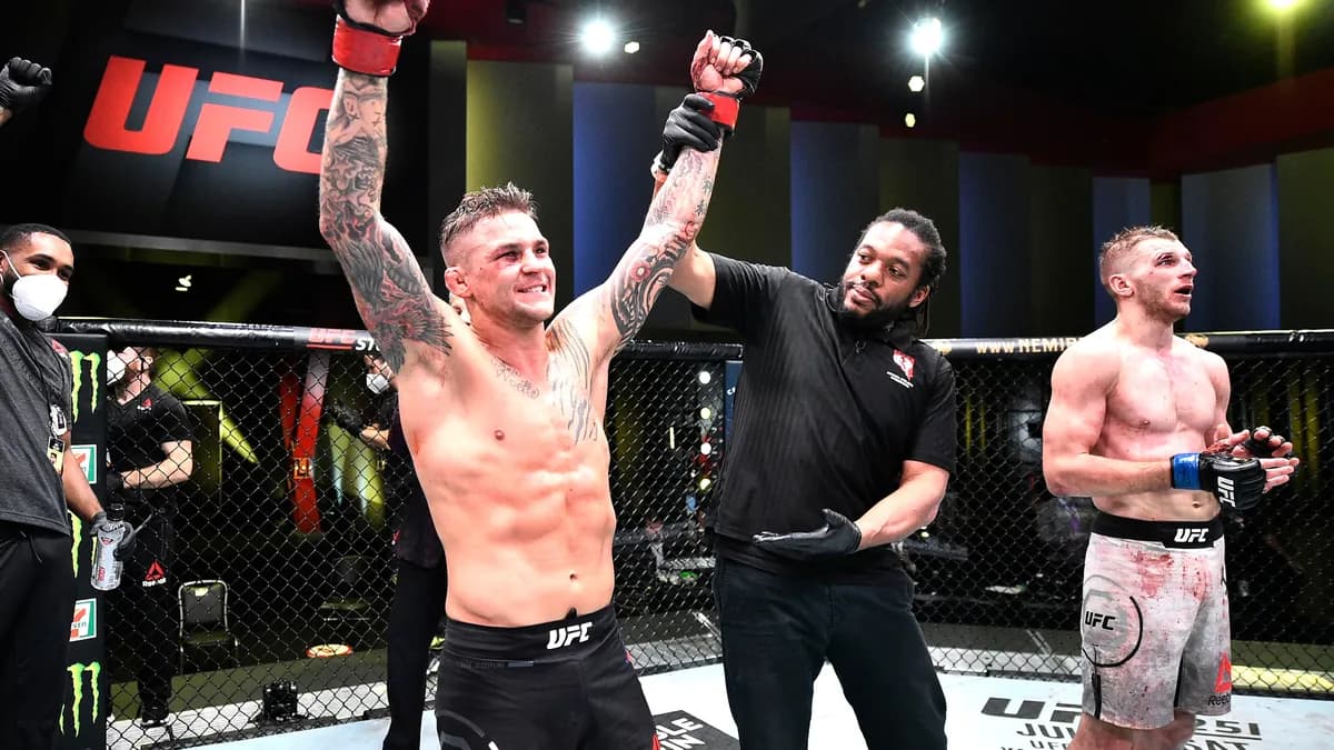 L'UFC Apex : Poirier écrase Hooker avec un record de 390 coups en cinq rounds L'UFC Apex : Poirier écrase Hooker avec un record de 390 coups en cinq rounds