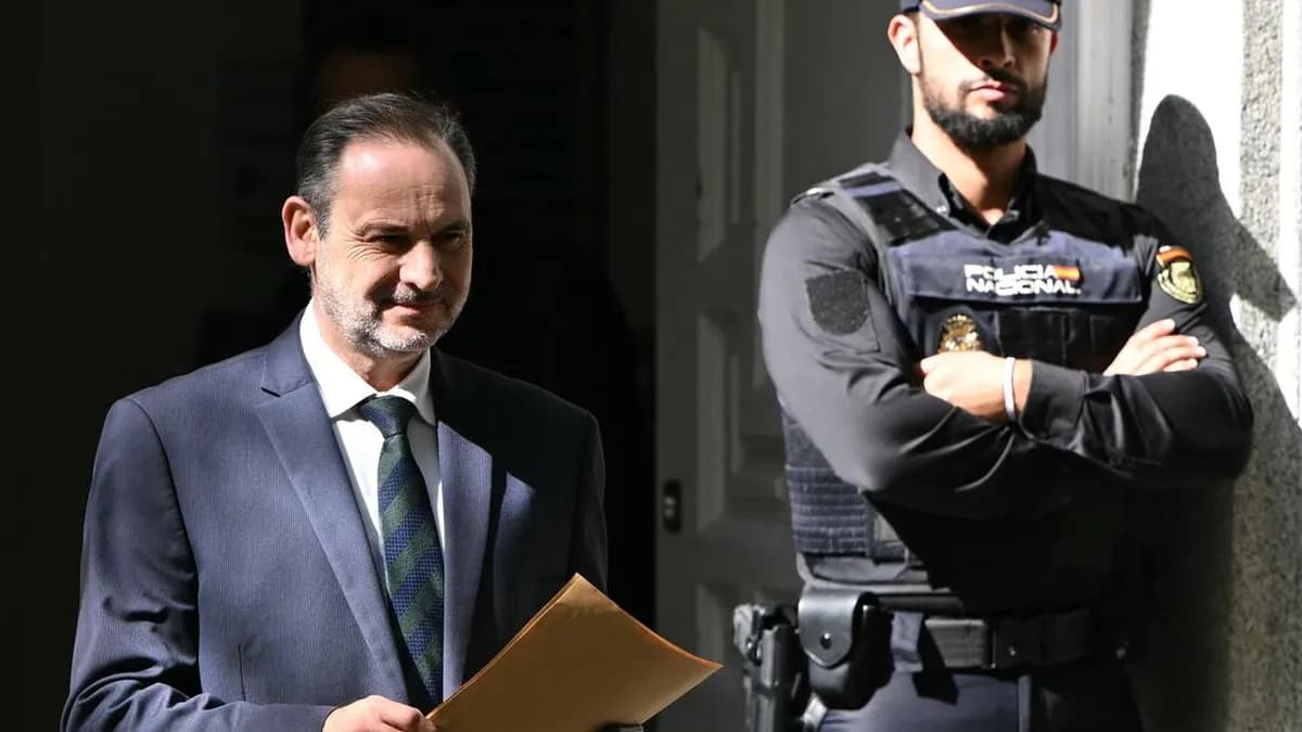 Ex-champion UFC sous surveillance judiciaire : une arrestation pour excès d’alcool menace sa liberté conditionnelle Ex-champion UFC sous surveillance judiciaire : une arrestation pour excès d’alcool menace sa liberté conditionnelle