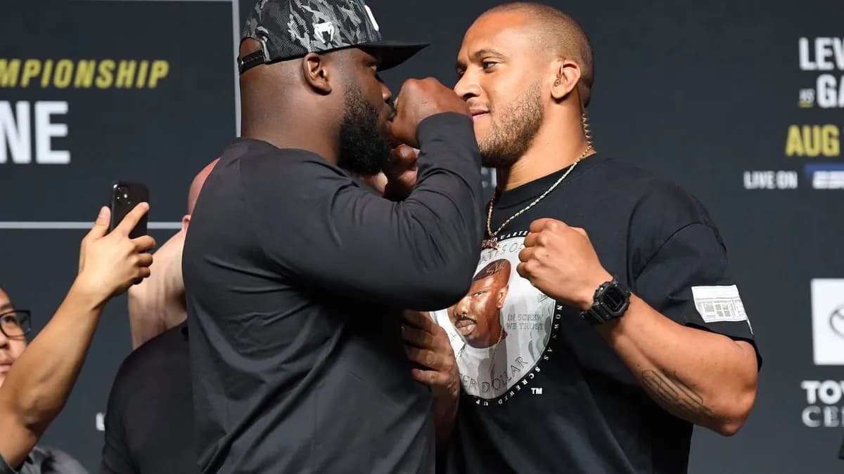 Hokit, l'adversaire explosif pressenti par Cormier pour affronter Gane en titre Hokit, l'adversaire explosif pressenti par Cormier pour affronter Gane en titre
