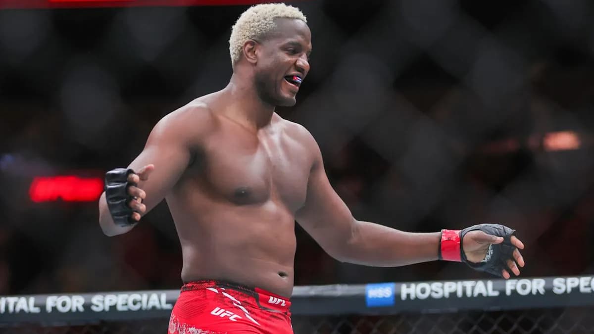 L'ancien champion olympique en taekwondo teste sa nouvelle puissance face à Tuivasa lors d'un combat clé le 19 septembre à Los Angeles. L'ancien champion olympique en taekwondo teste sa nouvelle puissance face à Tuivasa lors d'un combat clé le 19 septembre à Los Angeles.