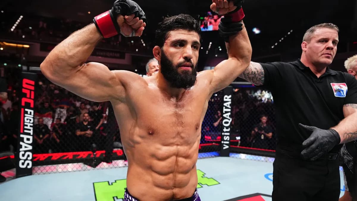 At UFC 331, Mauricio Ruffy paid the price for his lapse in focus against Arman Tsarukyan, a fight where overconfidence changed everything. At UFC 331, Mauricio Ruffy paid the price for his lapse in focus against Arman Tsarukyan, a fight where overconfidence changed everything.