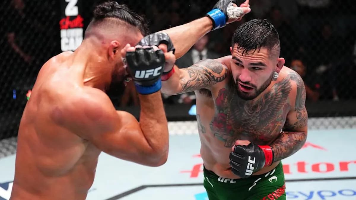 Lightning-Fast Defeat for Sedriques Dumas Against Luis Hernandez at Light Heavyweight Lightning-Fast Defeat for Sedriques Dumas Against Luis Hernandez at Light Heavyweight