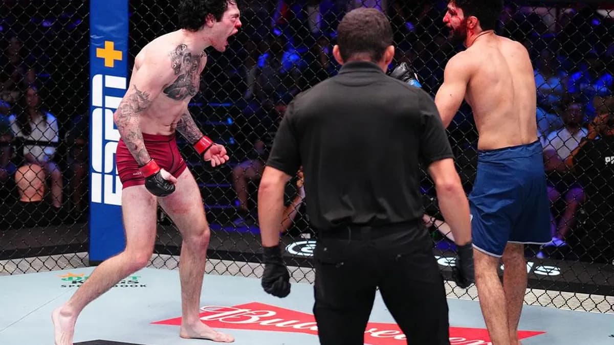 The battle of the unbeaten: Riley vs McMillen, explosive featherweight showdown The battle of the unbeaten: Riley vs McMillen, explosive featherweight showdown