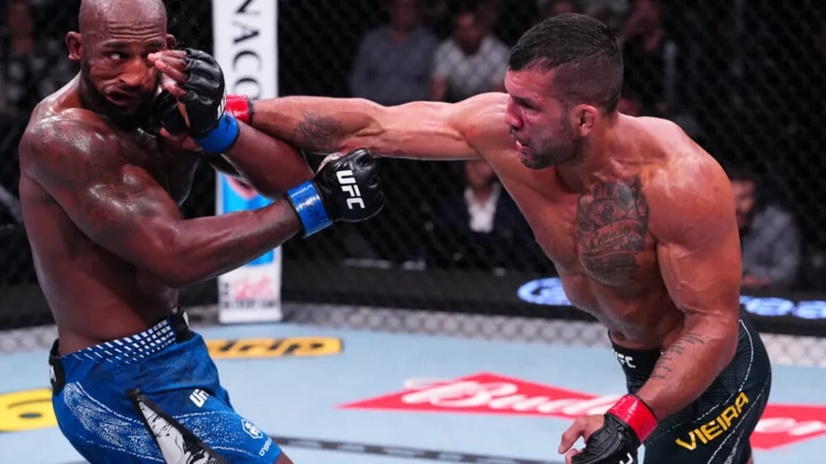 At 37, the Brazilian secures a unanimous decision win after two straight losses and gifts his family a birthday present At 37, the Brazilian secures a unanimous decision win after two straight losses and gifts his family a birthday present