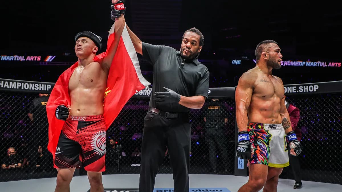 Dustin Poirier and the mystery of a controversial disqualification at The Ultimate Fighter 34 Dustin Poirier and the mystery of a controversial disqualification at The Ultimate Fighter 34