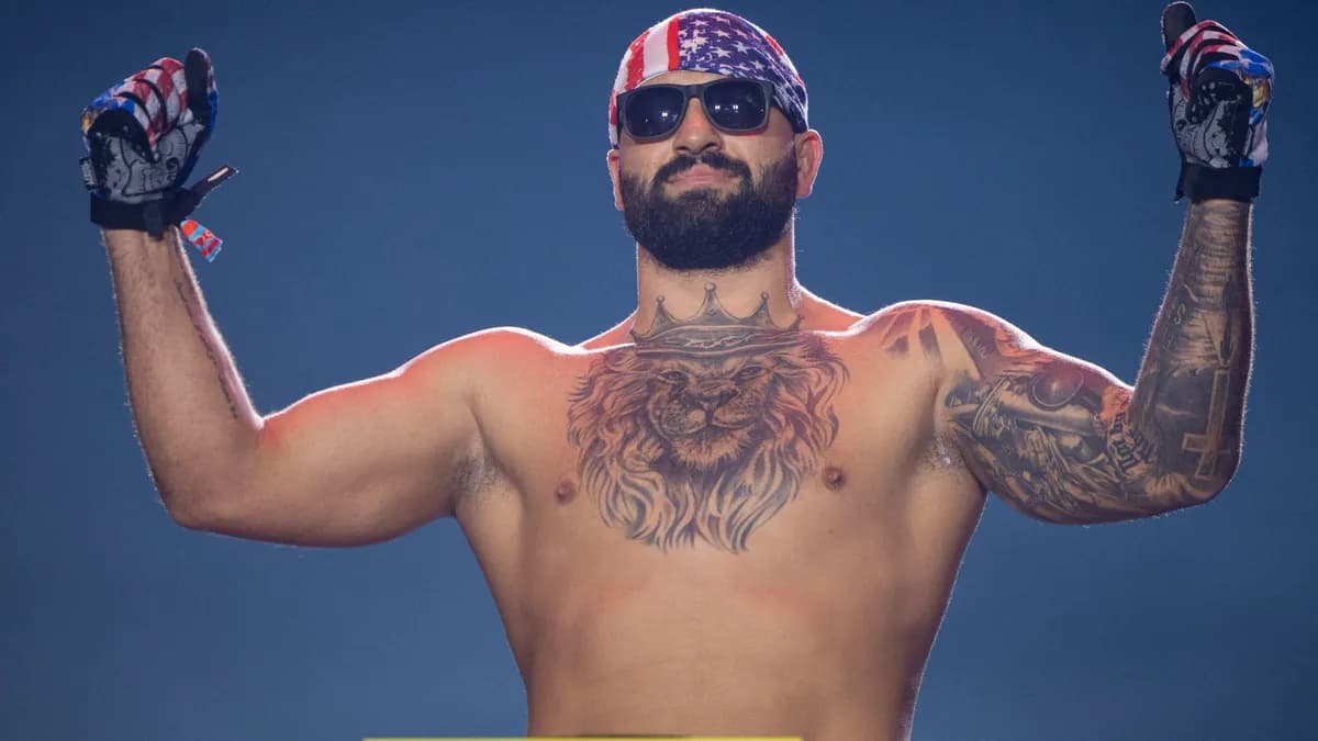Hokit: 10 MMA Wins, 9 KOs, and an Explosive Media Presence Hokit: 10 MMA Wins, 9 KOs, and an Explosive Media Presence