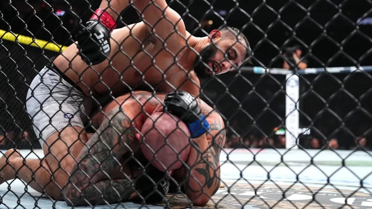 Anthony Smith: High-Stakes Return, Brutal Defeat Against Jordan Heiderman Anthony Smith: High-Stakes Return, Brutal Defeat Against Jordan Heiderman