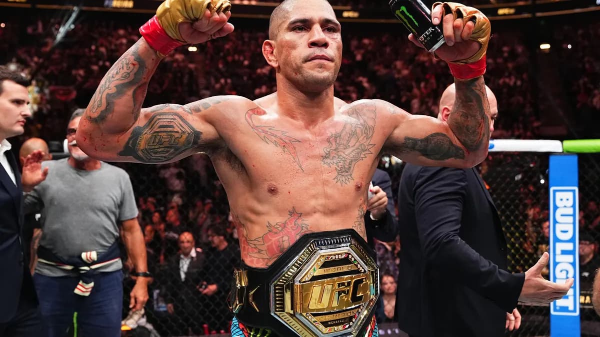 Le champion brésilien Alex Pereira tente de rebondir face au redoutable Sergei Pavlovich lors d'un duel de titans à Las Vegas le 12 décembre. Le champion brésilien Alex Pereira tente de rebondir face au redoutable Sergei Pavlovich lors d'un duel de titans à Las Vegas le 12 décembre.