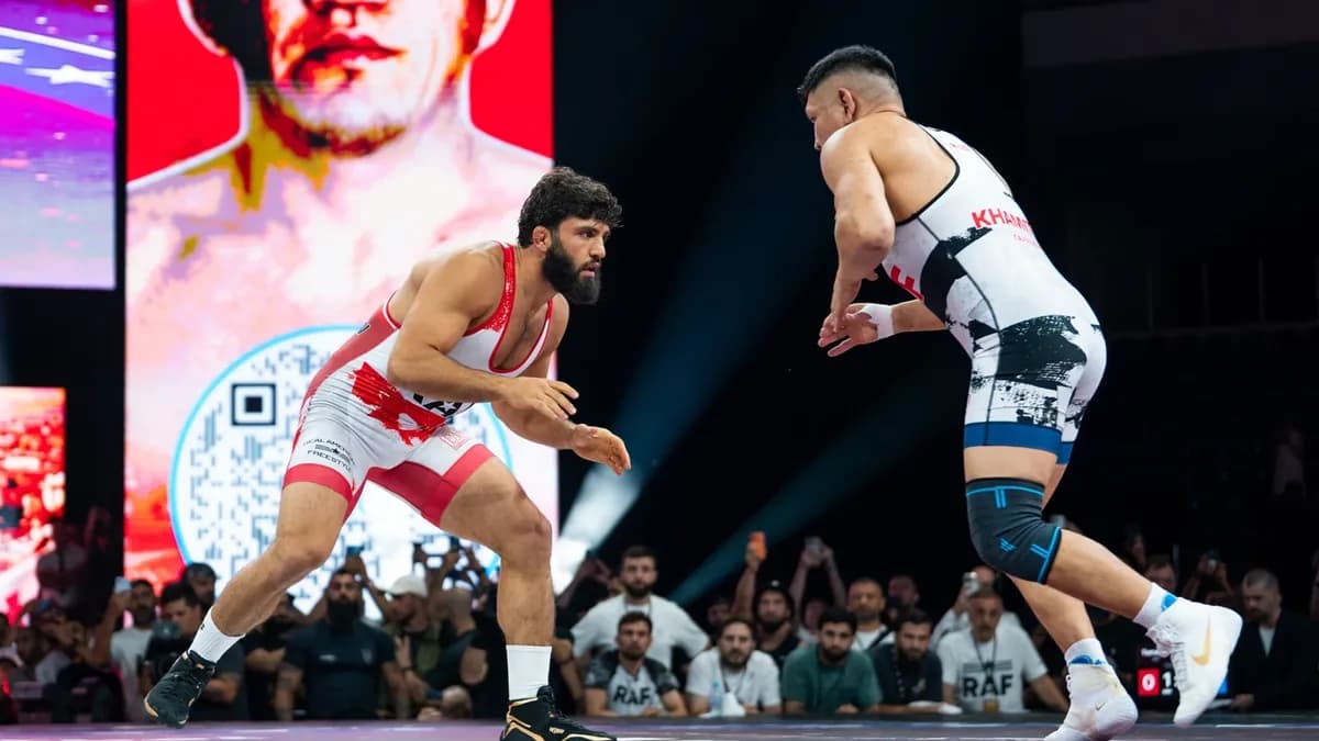 Duel légendaire : Tsarukyan affronte Gracie au cœur de l’Arabie Duel légendaire : Tsarukyan affronte Gracie au cœur de l’Arabie