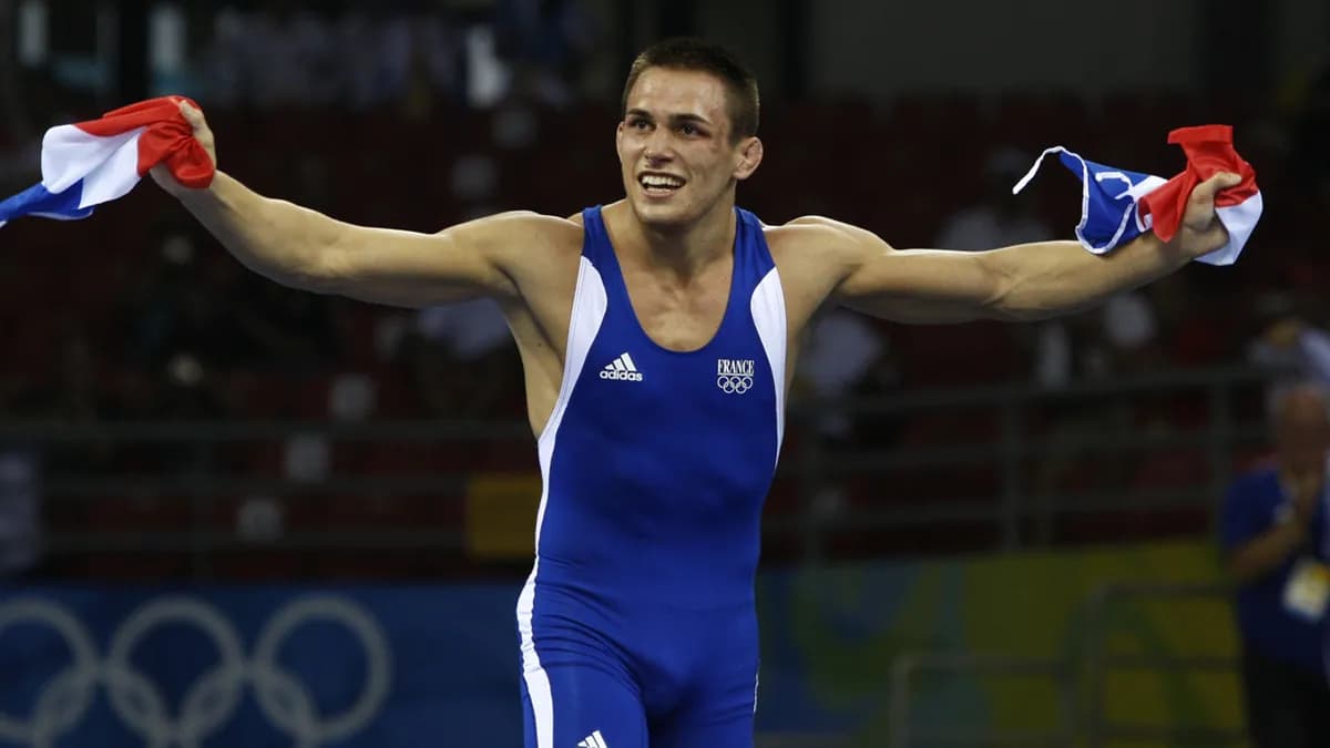 Le champion olympique Steeve Guénot prend les commandes de l’équipe de France de lutte gréco-romaine pour préparer les JO de 2028 Le champion olympique Steeve Guénot prend les commandes de l’équipe de France de lutte gréco-romaine pour préparer les JO de 2028