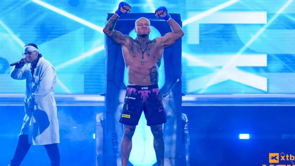 Poland’s Artur Szpilka challenges Stefan Vojcak for the interim heavyweight title in KSW on December 19 Poland’s Artur Szpilka challenges Stefan Vojcak for the interim heavyweight title in KSW on December 19
