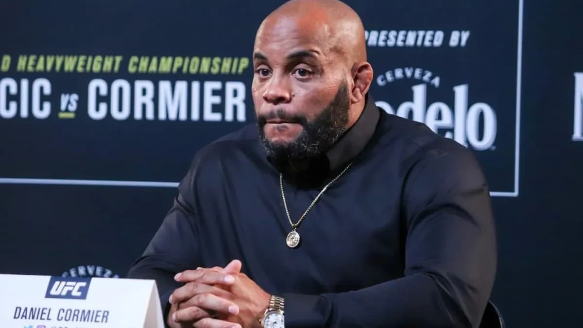 L'ancien champion UFC clarifie sa position face aux accusations et aux spéculations autour de ses déclarations. L'ancien champion UFC clarifie sa position face aux accusations et aux spéculations autour de ses déclarations.