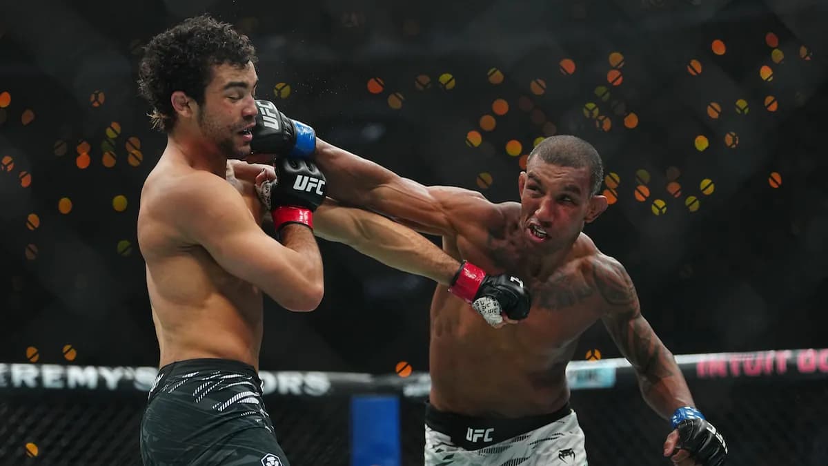 UFC Vegas 111 : Raoni Barcelos domine Ricky Simon malgré une blessure spectaculaire, une victoire qui fait mal UFC Vegas 111 : Raoni Barcelos domine Ricky Simon malgré une blessure spectaculaire, une victoire qui fait mal