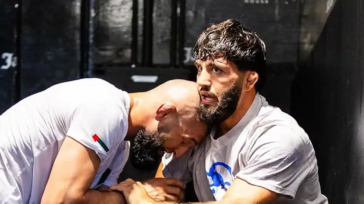 Arman Tsarukyan vs. Benson Henderson : Un Duel de Grappling pour Défi et Réputation