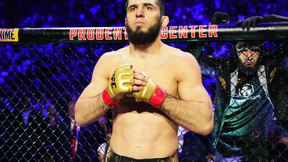 Islam Makhachev : "J’aurais dû passer en welterweight bien plus tôt…" – Le champion de l’UFC assume ses regrets et ses nouvelles ambitions