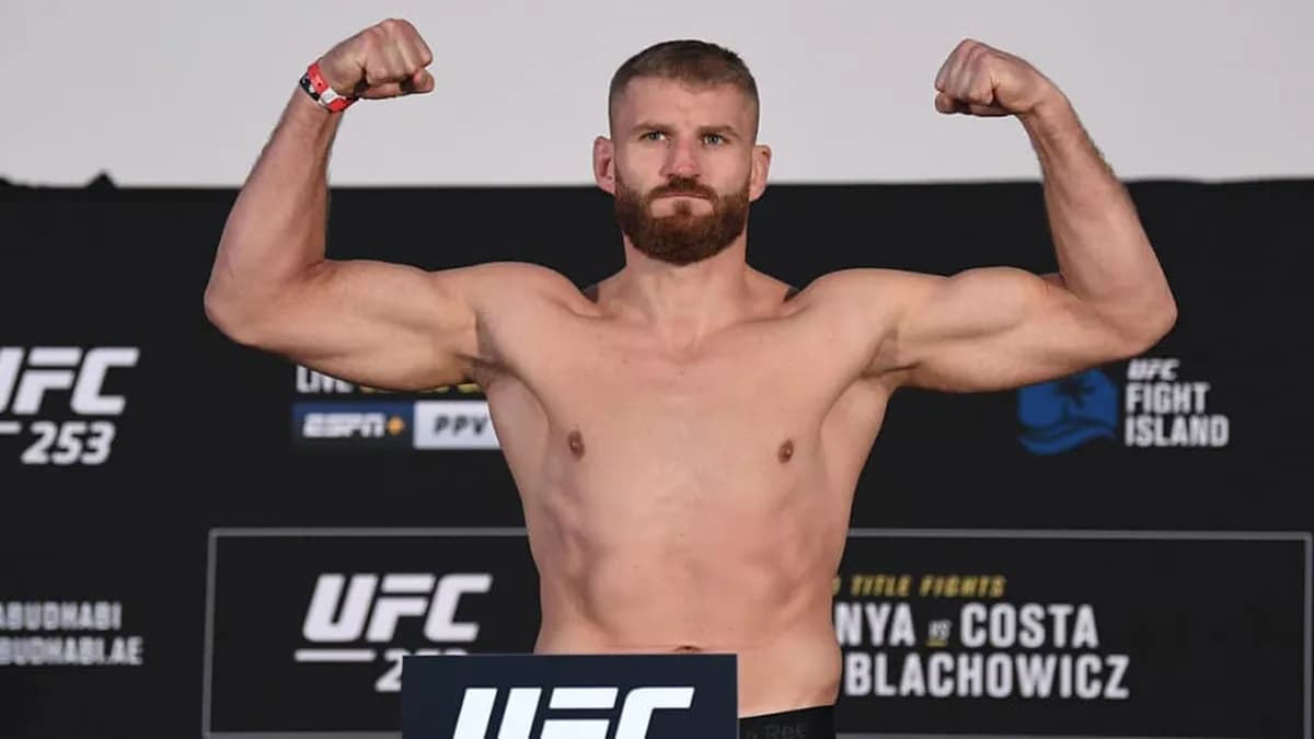 Jan Błachowicz : Un champion des mi-lourds de l'UFC passionné par les jeux vidéo Jan Błachowicz : Un champion des mi-lourds de l'UFC passionné par les jeux vidéo